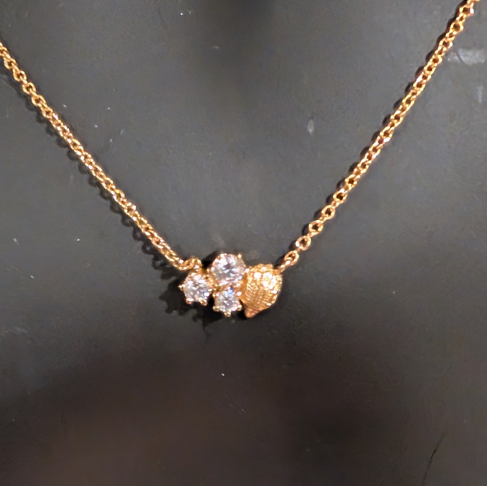Kurt Geiger Gold Clover and Heart Pendant Necklace - Picture 3 of 7
